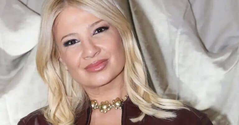 Φαίη Σκορδά: Πρησμένη και στρογγυλεμένη! Έσκασαν τα σημάδια της εγκυμοσύνης;
