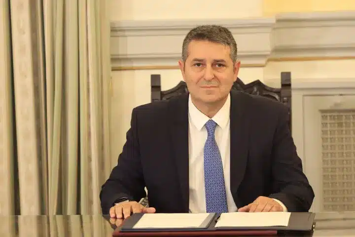 Ο Γιώργος Μυλωνάκης επέστρεψε σπίτι του – Πήρε εξιτήριο από το κέντρο αποκατάστασης μετά το εγκεφαλικό επεισόδιο 3 1719646358403 milonakis.jpg