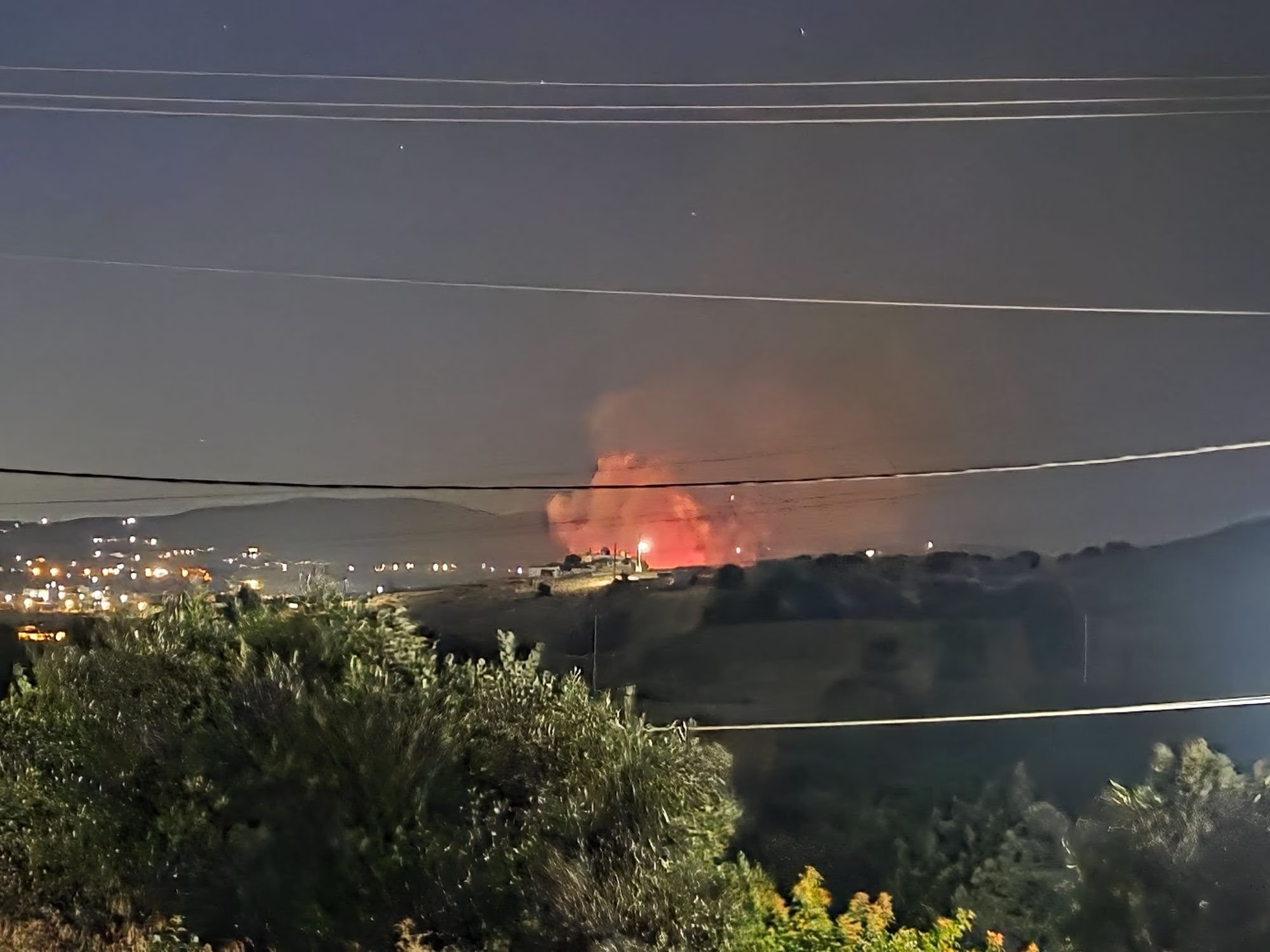 Φωτιά στην Κερατέα - Επιχειρούν ισχυρές δυνάμεις της Πυροσβεστικής 1 729500183 2500582280408376 8927503811898228176 n