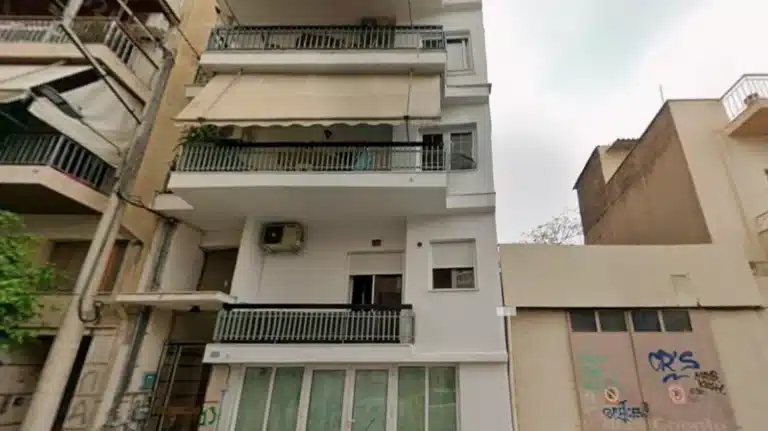 Πετράλωνα: Κατέρρευσε πολυκατοικία – Αναφορές για εγκλωβισμένους