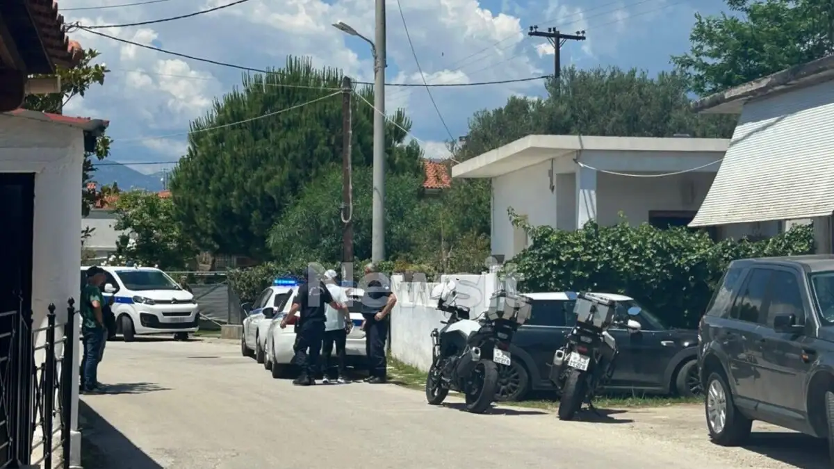 Αίγιο: Μητέρα και γιος βρέθηκαν νεκροί μέσα σε λίμνη αίματος 2 dolofonia agialeia 1 1200x675 1