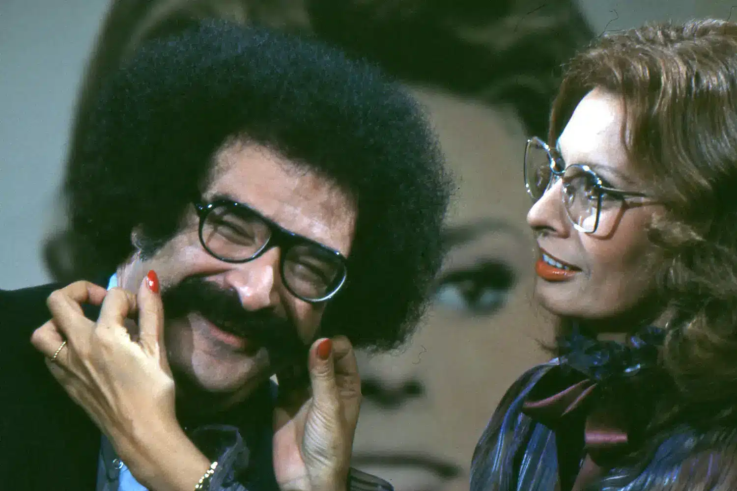 gene shalit sophia loren 120425 5a580918f460461e800c2c12fdba6fed