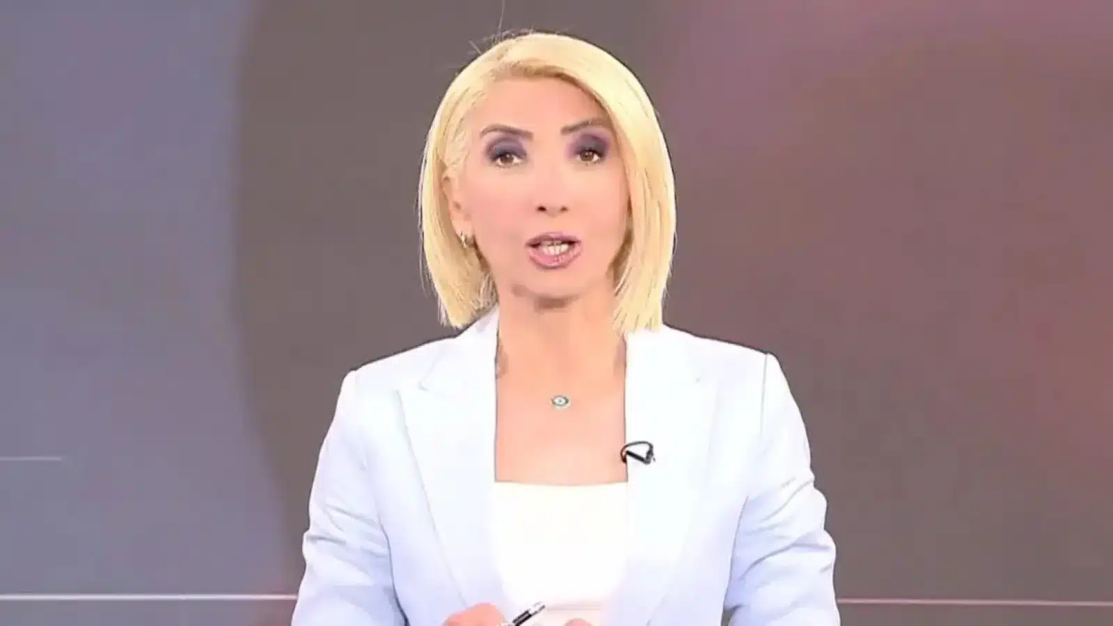 Η Μίνα Καραμήτρου στο νοσοκομείο μετά από έκρηξη στο OPEN – «Σώθηκε από θαύμα» ανέφεραν συνάδελφοί της 3 karamitrou 1 1100x619 1.jpg