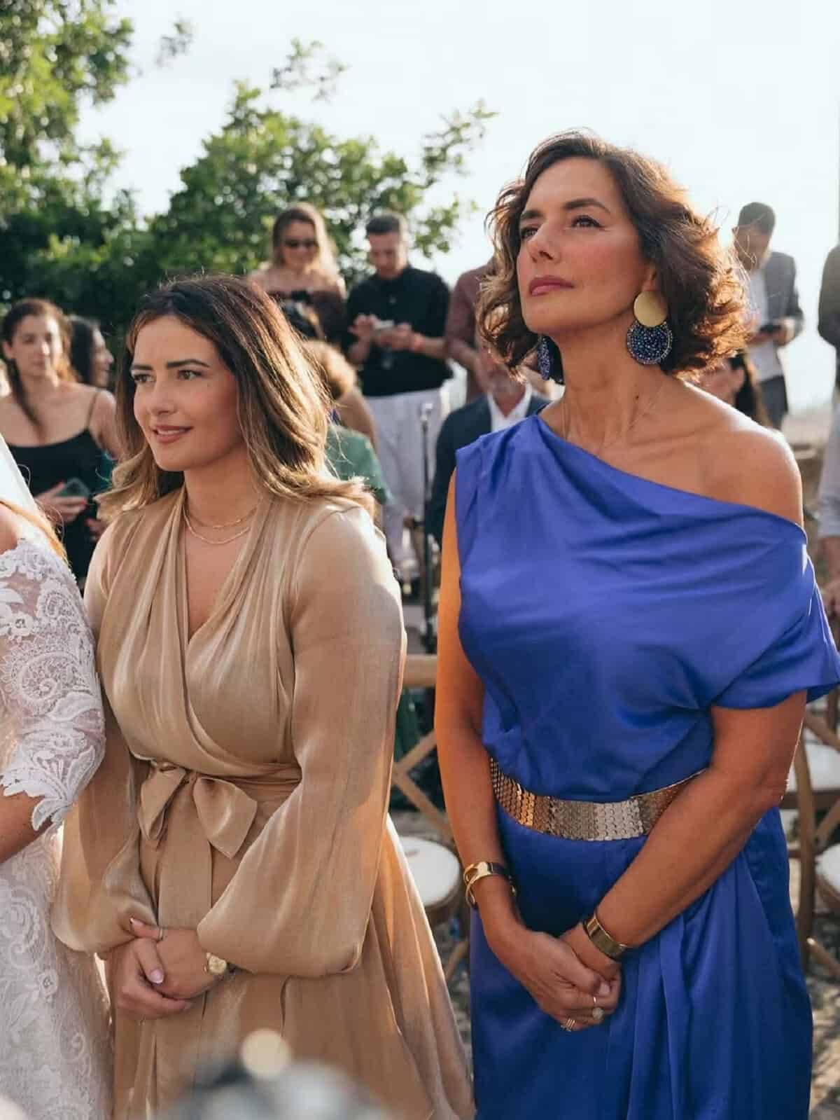Νόνη Δούνια: Η κουμπάρα που άλλαξε τα στέφανα στη Μπάρκα — Ποιοι είναι οι άλλοι δύο κουμπάροι της Δανάης; 4 nonh dounia 1