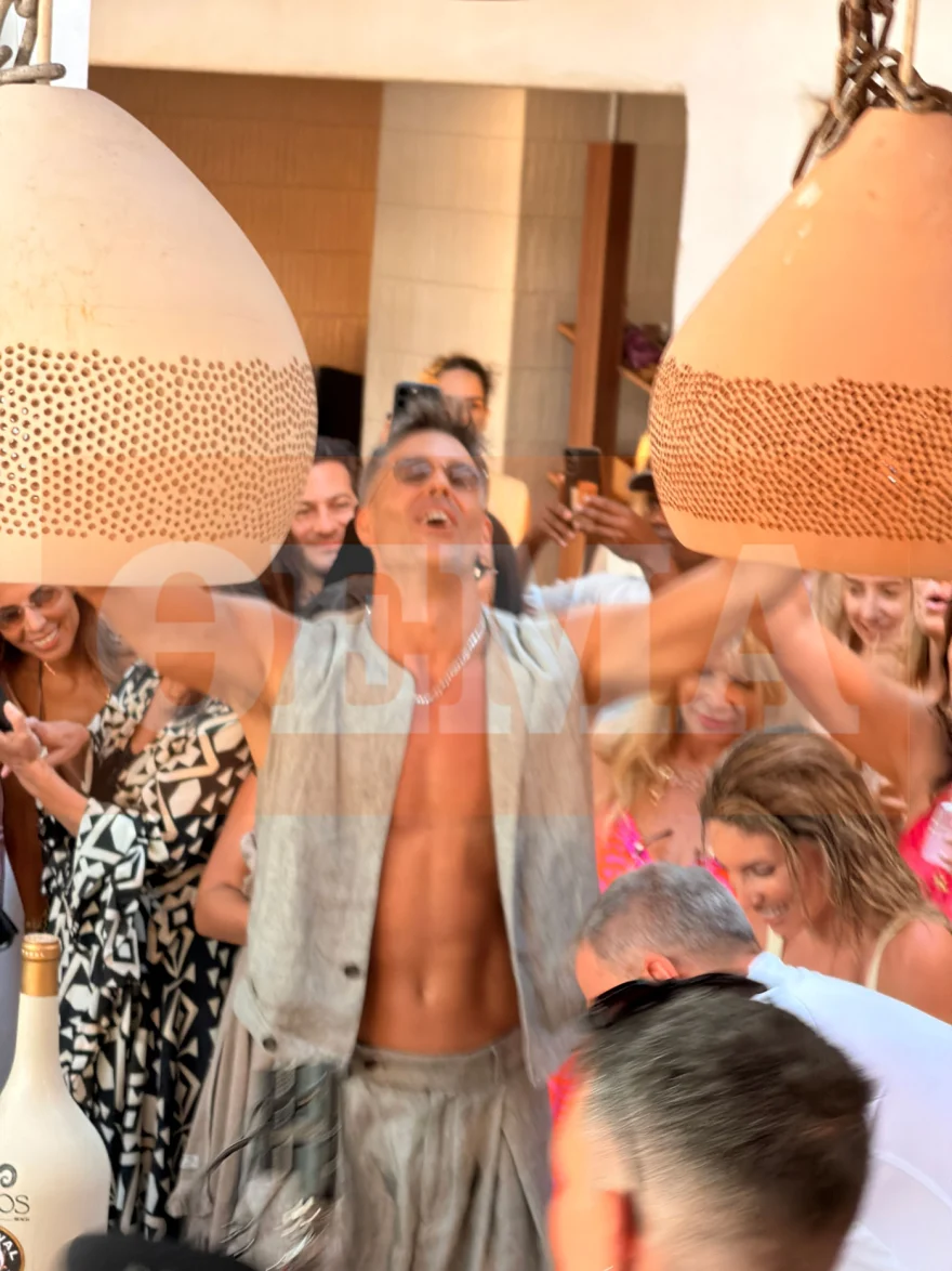 oikonomakou tserela party in 12