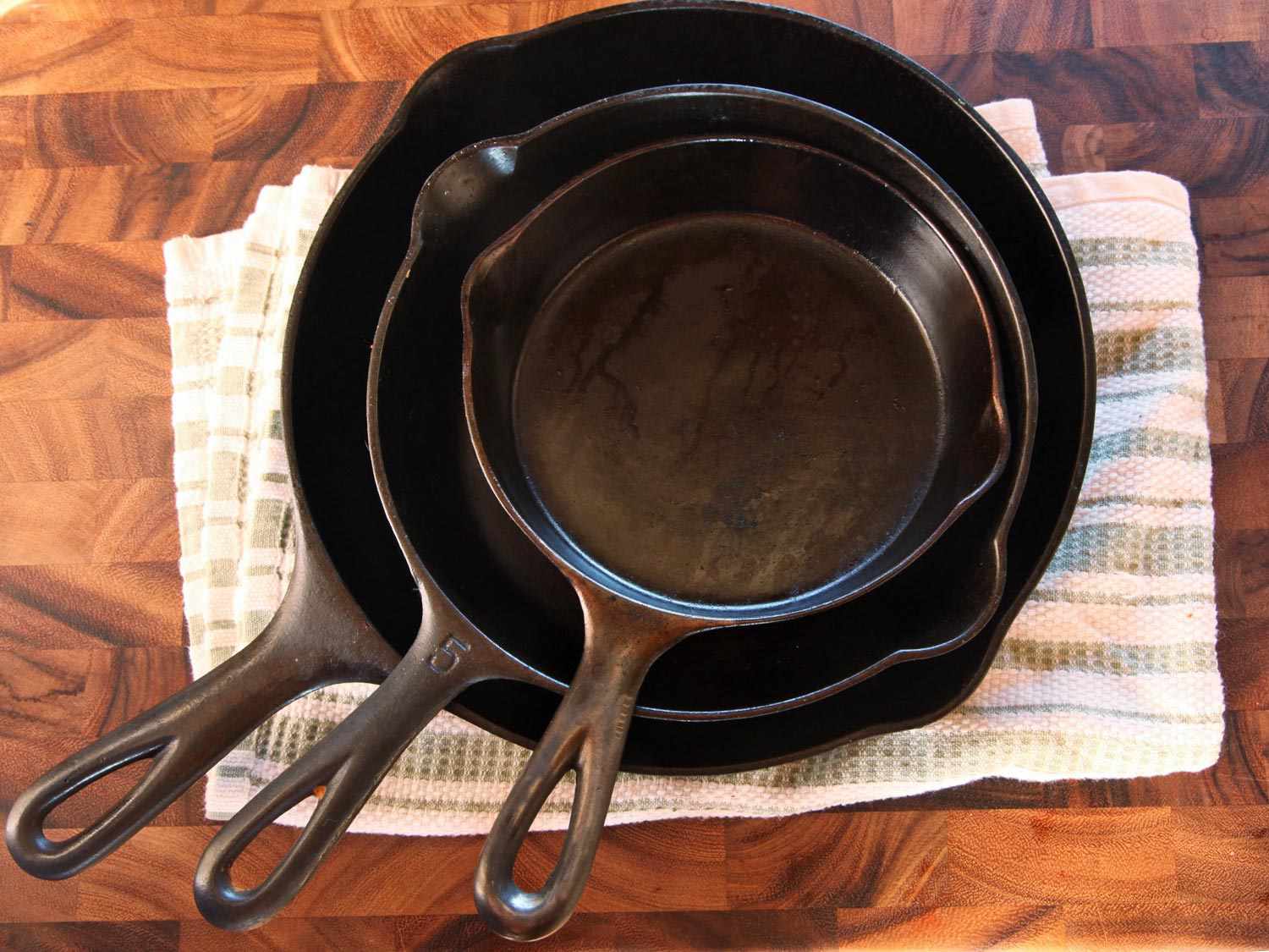 opt aboutcom coeus resources content migration serious eats seriouseats.com images 2014 11 20141106 cast iron myth 1 8ff1d69b5ead4305adf927d7bb705246