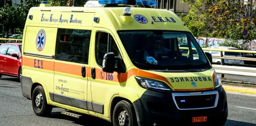 Τραγωδία στην Αγία Παρασκευή - Νεκρή γυναίκα, ΙΧ αυτοκίνητο την παρέσυρε 1 sobaro troxaio agia paraskebi 873x432 1
