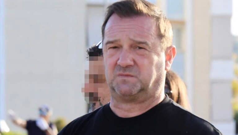 Πλακιάς για τη δίκη των Τεμπών: «Το ξυλόλιο γέννησε πολιτικούς και η αλήθεια αγωνιστές μέχρι το τέλος»