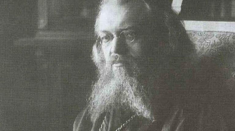Άγιος Λουκάς ο ιατρός: «Το τριαντάφυλλο δε μιλάει, αλλά μοσχοβολάει δυνατά»