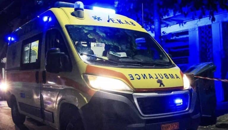 Θρίλερ στα Εξάρχεια: Νεκρός άνδρας από πυροβολισμούς στη μέση του δρόμου