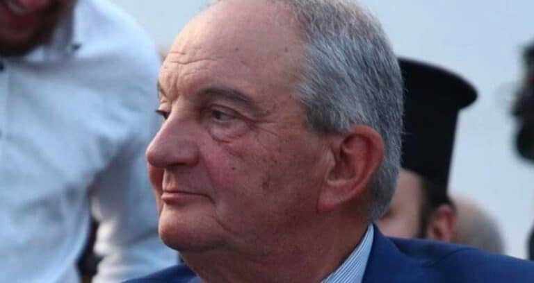 Παρέμβαση Καραμανλή από την Θεσσαλονίκη – «Κρατήστε γερές τις ρίζες σας»
