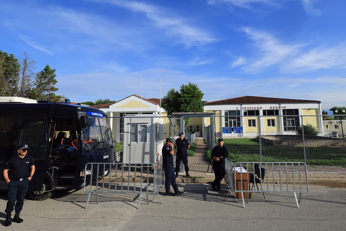 Ένταση στη δίκη για τα Τέμπη – Διαμαρτυρίες συγγενών θυμάτων προς τη Ζωή Κωνσταντοπούλου και διακοπή για 30 λεπτά 1 temla 1200x800 1