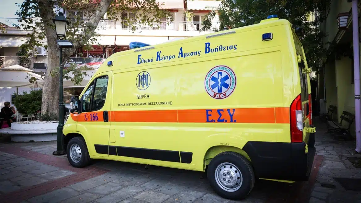29χρονη στη Θεσσαλονίκη μαχαίρωσε τον σύντροφό της μέσα σε διαμέρισμα – Νοσηλεύεται σε κρίσιμη κατάσταση 1 thessaloniki