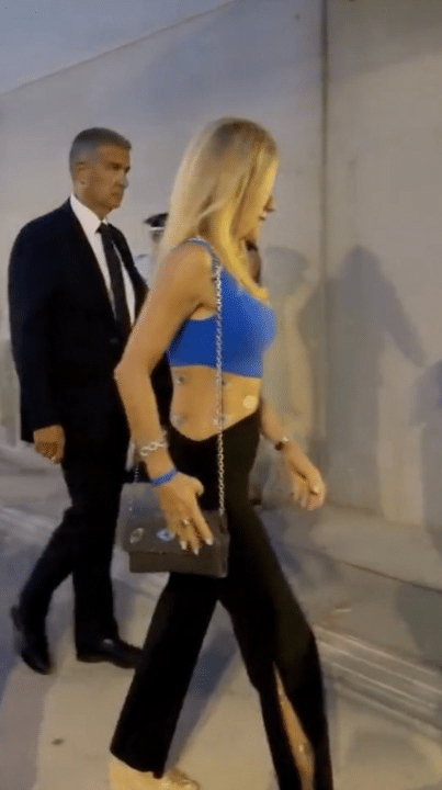 22