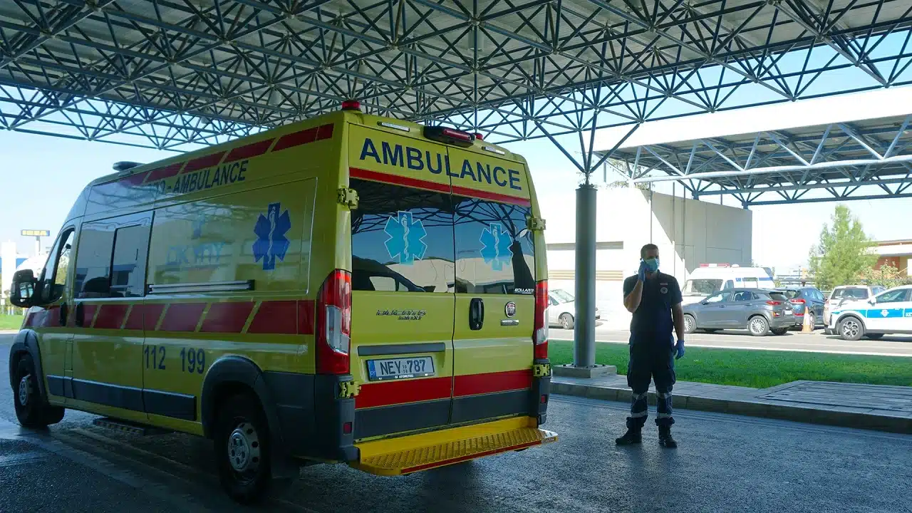 Τραγωδία: Νεκρό 3χρονο αγοράκι μετά από πτώση από τον 4ο όροφο ξενοδοχείου 2 asthenoforo kypros