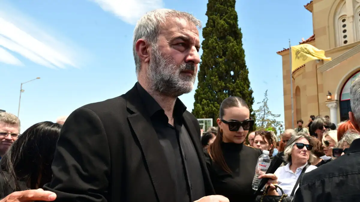 Xτίζει εκκλησάκι για την Γωγώ του, ο Τραϊανός Δέλλας – Η απόφαση 2 μήνες μετά τον θάνατό της, το μέρος που επέλεξε και έχει μεγάλη σημασία και ο λόγος που το κάνει 1 dellas victoria 1200x675 1