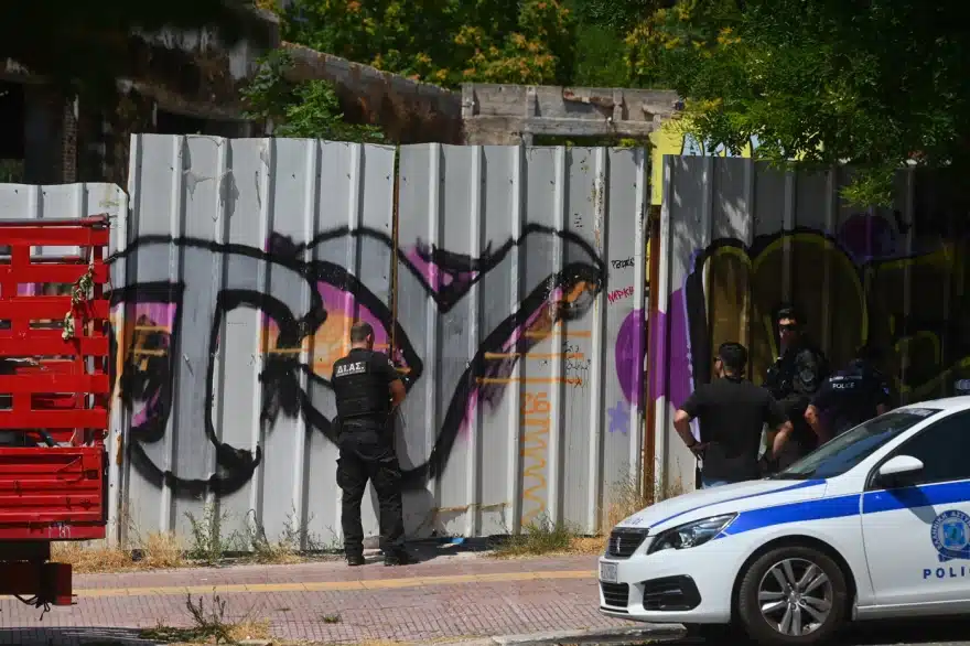 Φρίκη και θρίλερ στην Κυψέλη - Σε γυναίκα ανήκει η σορός που βρέθηκε σε βαλίτσα - Τι φορούσε 1 dsc 2368