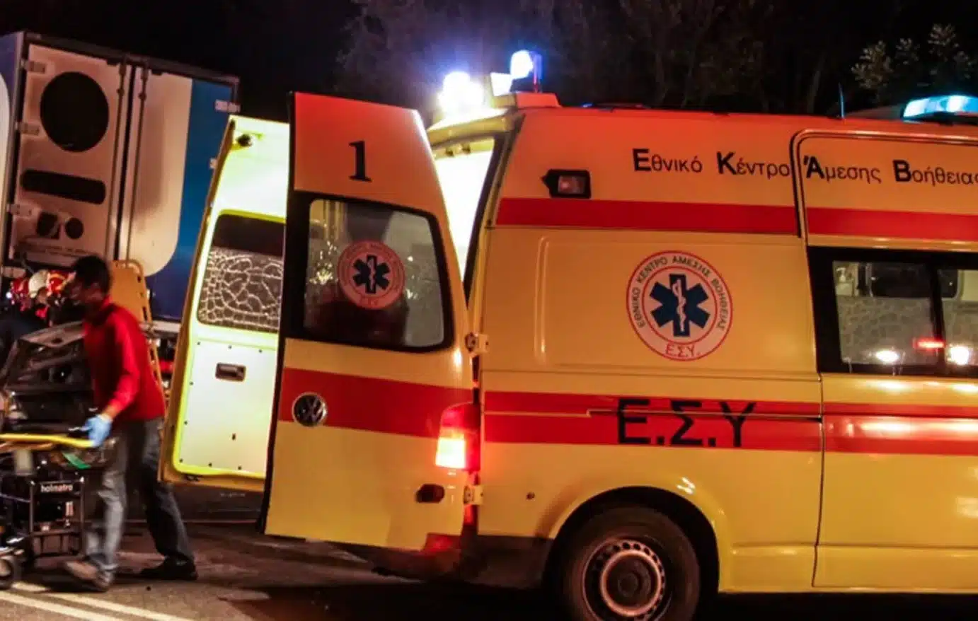 Μητέρα κρατούσε στην αγκαλιά της πάνω από ένα 24ωρο τον νεκρό γιο της - Η οικογενειακή τραγωδία 2 ekab22