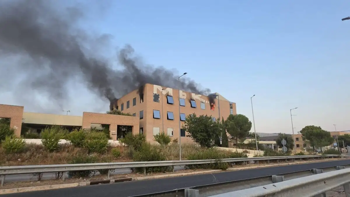 Φωτιά σε εγκαταλειμμένο κτίριο στο Ολυμπιακό Χωριό 3 olumpiako xwrio 1200x675 1