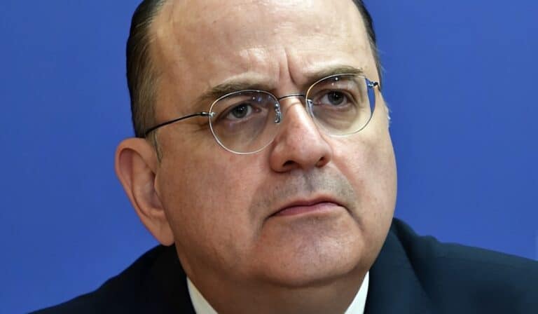 Λαζαρίδης: «Ο ΣΥΡΙΖΑ 2, όπως και ο ΣΥΡΙΖΑ 1, Τσίπρα έχουν, τσίπα δεν έχουν»