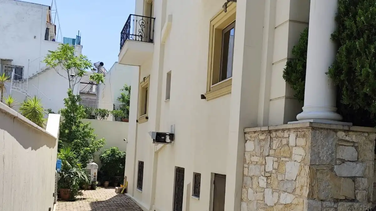 Εγκεφαλικά νεκρός ο 17χρονος που έπεσε από μπαλκόνι ξενοδοχείου τα ξημερώματα της Παρασκευής 1 xalandrixenodoxeio 1200x675 1