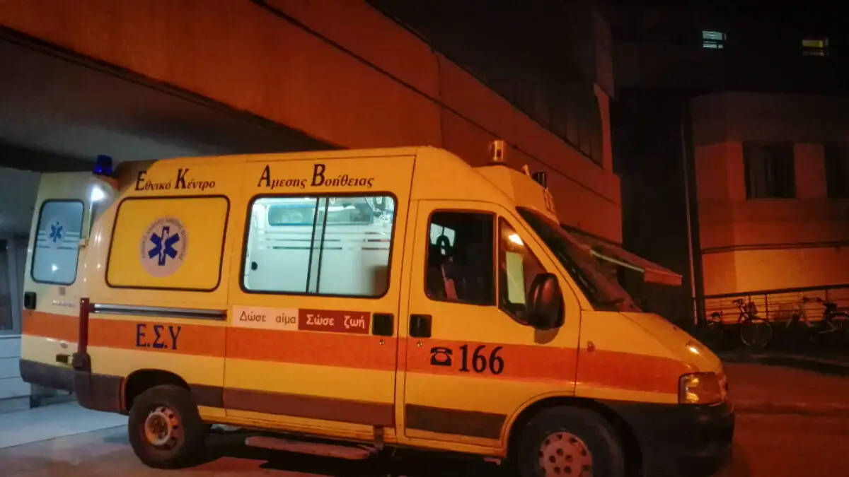 Πάτρα: Μάχη για τη ζωή δίνει 8χρονος μετά από βουτιά στη θάλασσα – Οι δραματικές στιγμές της διάσωσής του 1 asthenoforo 2 2 1200x675 1