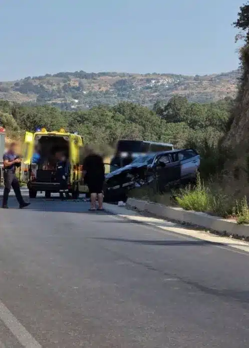 Σοκαριστικό τροχαίο στη χώρα μας – Δυστυχώς πέντε άτομα, ανάμεσά τους ανήλικα παιδιά 2