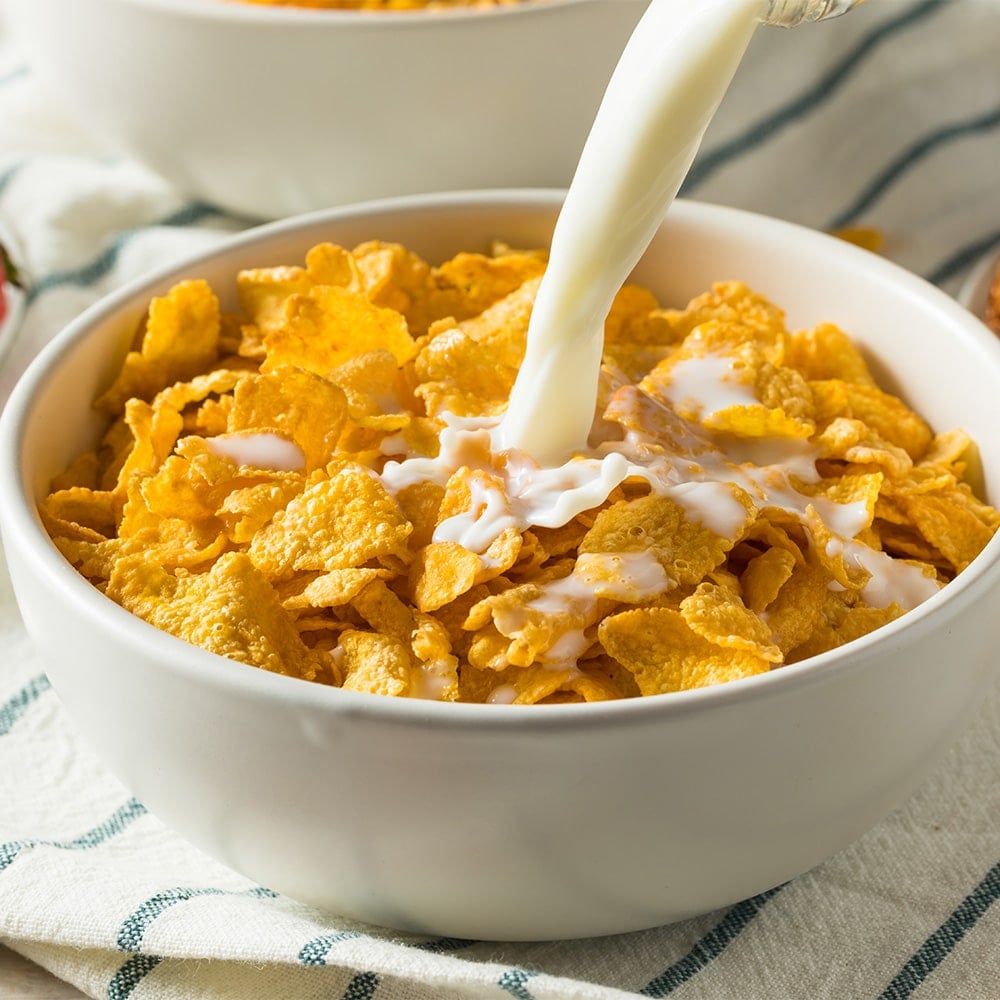 healthy corn flakes with milk for breakfast 2021 08 26 16 20 09 utc