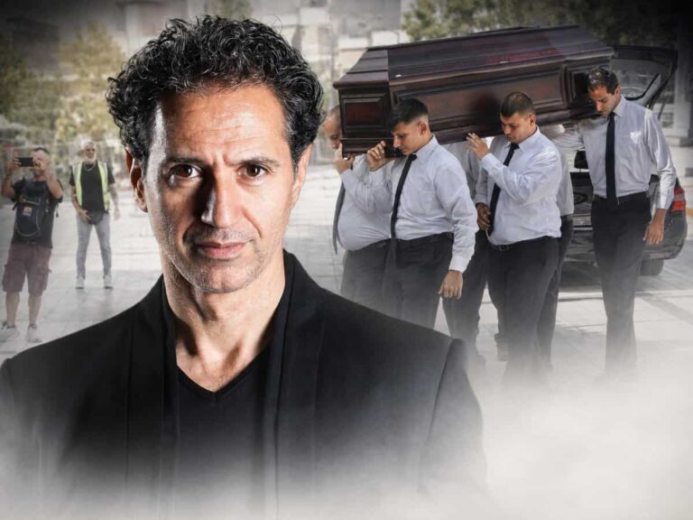 Ανατριχιαστικό! Το σημάδι που έστειλε από τον ουρανό ο Σταμάτης Κοκότας την ώρα της κηδείας – Τι έγινε την στιγμή που έθαβαν τον γιο του