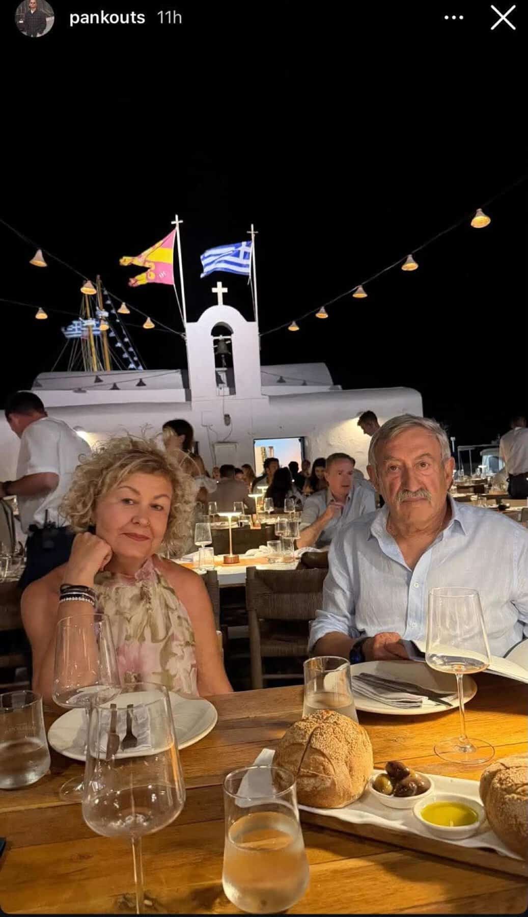 Κατερίνα Καινούργιου: Αυτά είναι τα πεθερικά της - Πίνουν νερό στο όνομά της - Η σπάνια φωτογραφία που ανέβασε ο Κουτσουμπής 1 koutsoumpis goneis