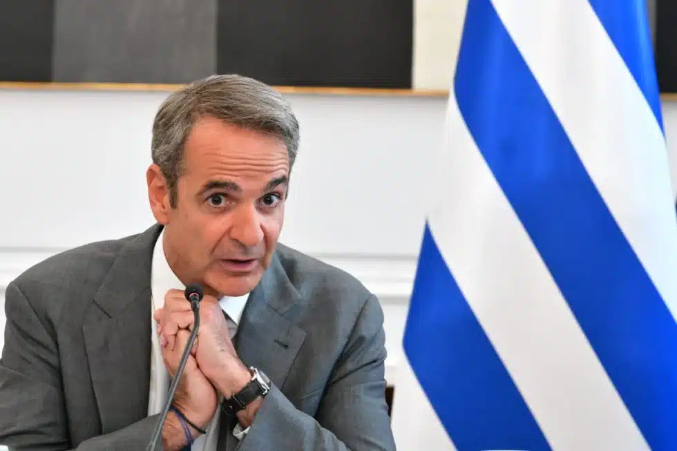 «Δώρο» Μητσοτάκη στη ΔΕΘ η «13η εθνική σύνταξη»: Στο τραπέζι η αύξηση του επιδόματος των 300 ευρώ σε 446,87 ευρώ 2 mitsotakis 1 980x653 1