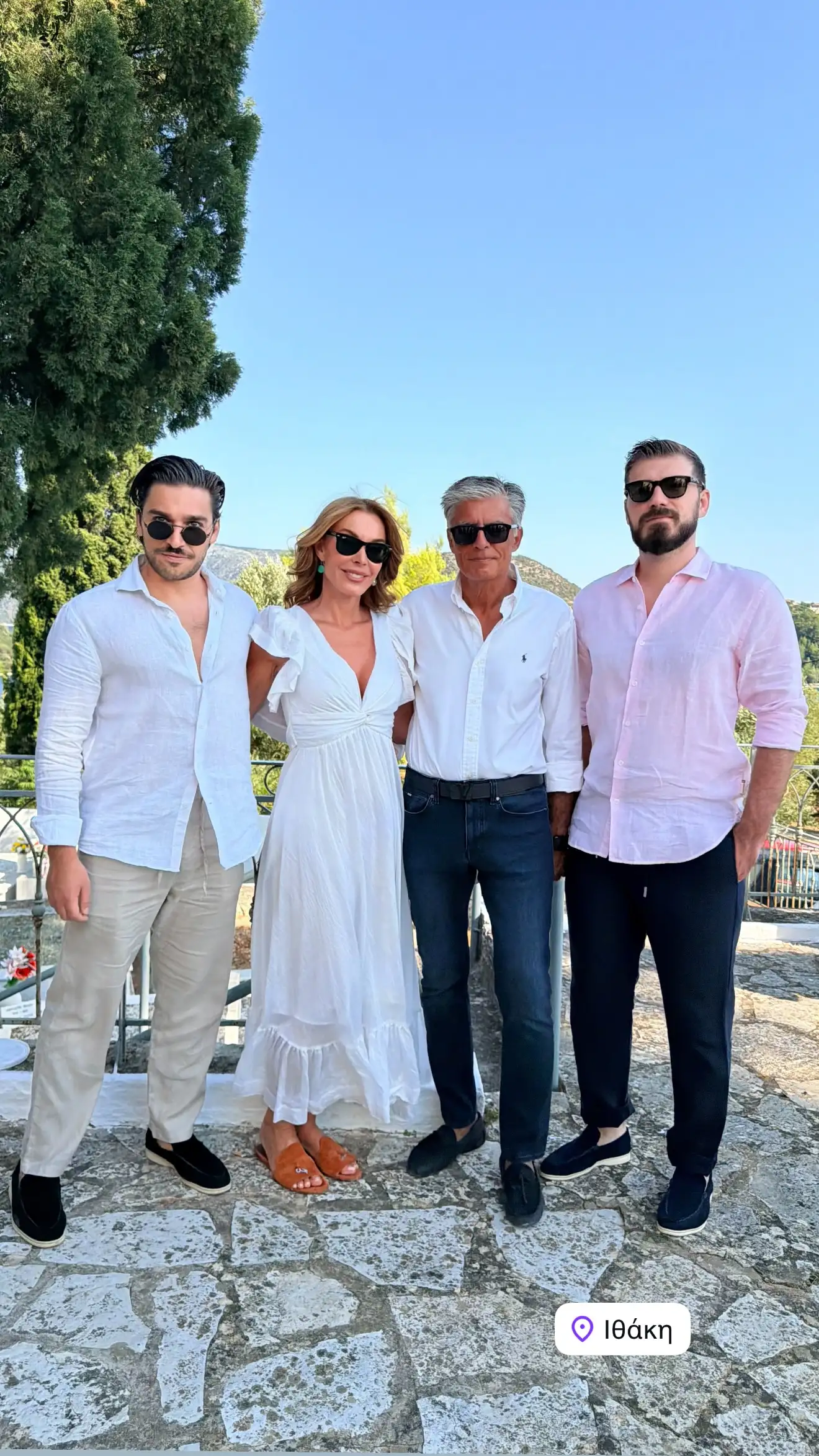 Τατιάνα Στεφανίδου: Δεκαπενταύγουστος στην Ιθάκη με τον Νίκο Ευαγγελάτο – Η σπάνια οικογενειακή φωτογραφία με τους γιους τους 1 tatistefanidou 1786783434 546225824