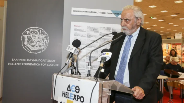Πέθανε ο Κωνσταντίνος Τσουκαλάς σε ηλικία 89 ετών