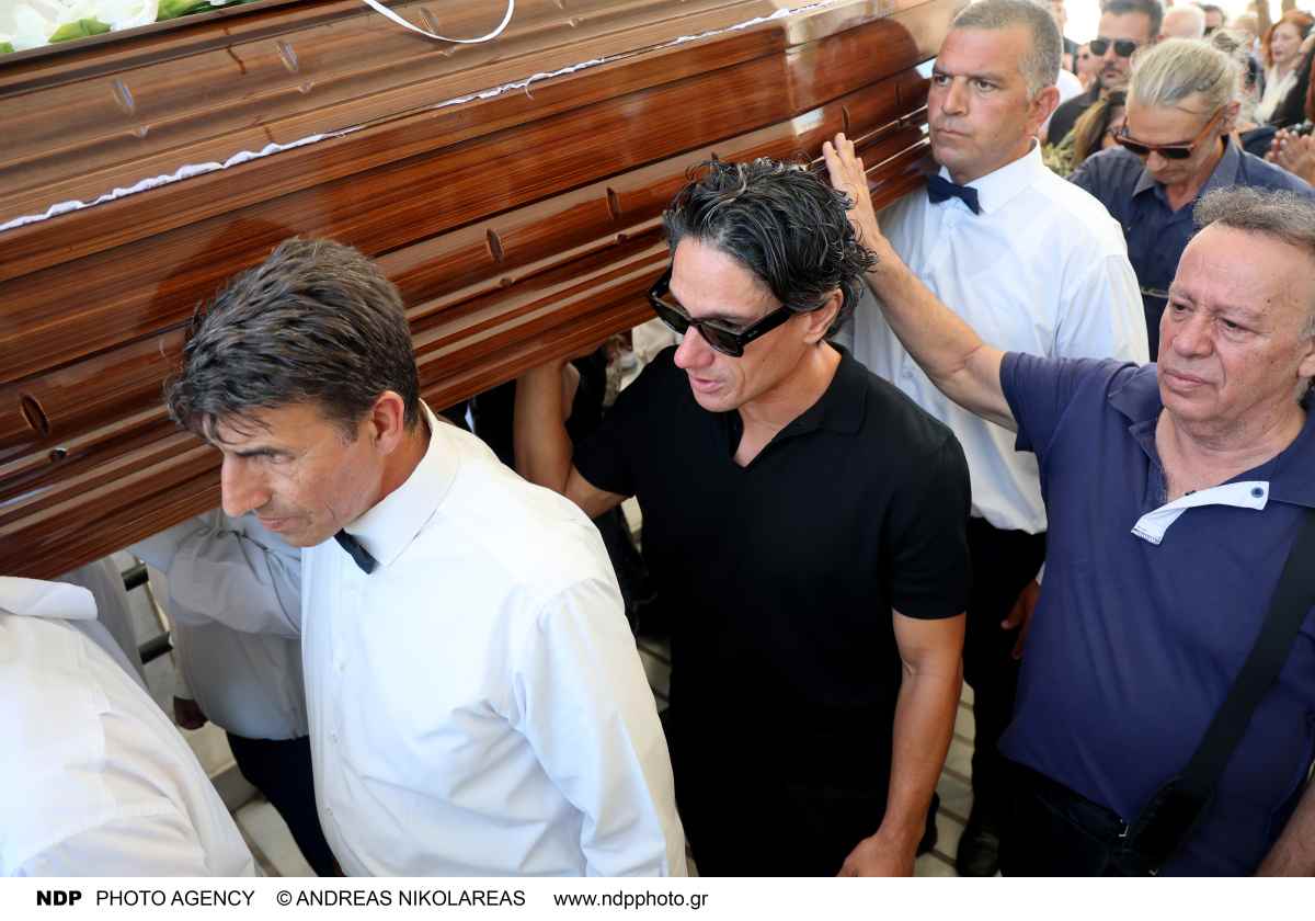 Πάνος Βλάχος: Γιατί σήκωσε το φέρετρο του Νίκου Καλογερόπουλου στην κηδεία – Η άγνωστη σχέση τους 4 vlaxos2 1