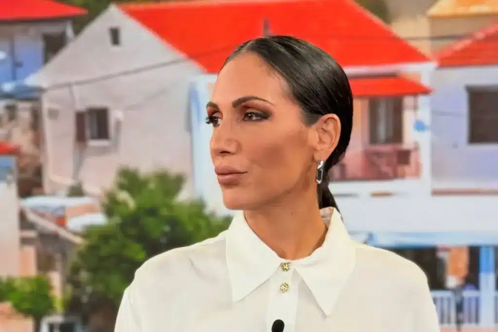 Ανθή Βούλγαρη: «Δεν υπήρξε σωματική βλάβη» - Νέα αναβολή στη δίκη του συζύγου της, θα κληθεί να καταθέσει η δημοσιογράφος 1 voulgari 1024x683 1