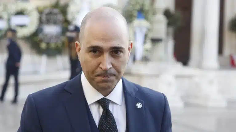 Πέθανε ο Σπύρος Μπογδάνος - Πατέρας του Κωνσταντίνου Μπογδάνου 2 26f517ecc58b49a6b541e29caccbde5e