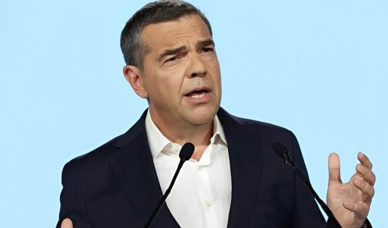 «Πατριωτική εισφορά» στους έχοντες και τέλος η προκαταβολή φόρου – Η οικονομική συνταγή του Τσίπρα