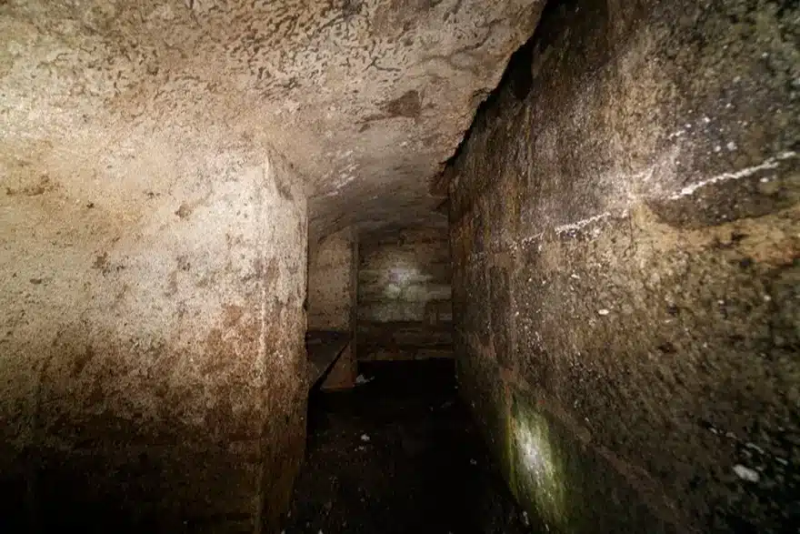 c958d2ee ayasofyanin altindaki 9 kilometrelik gizemli tunel agi
