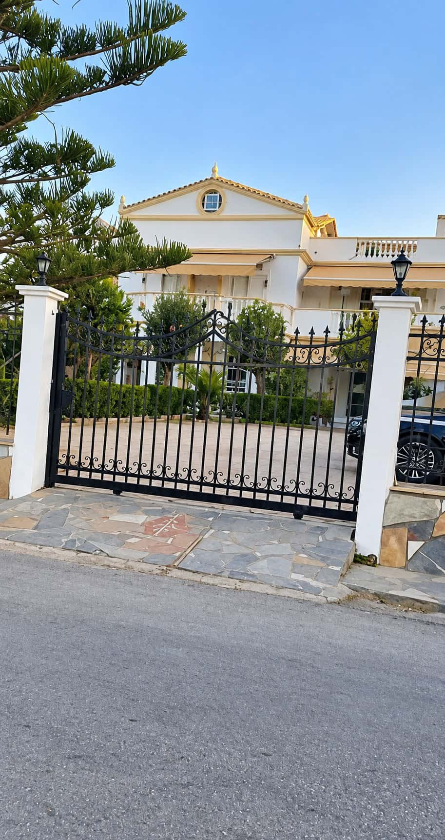 Αποκλειστικό! Υπάρχει χειρόγραφη διαθήκη του Μαζωνάκη; Πάνω από 12.000.000 ευρώ η περιουσία του – Τι θα συμβεί αν έχει αποκληρώσει την οικογένειά του; 3 chatgpt image 12 sep 2026 11 41 48 p.m 1