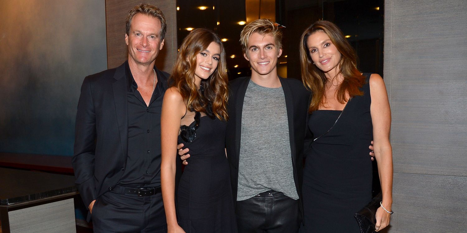crawfordfamily2x1 d63ec49fce6b461ea67a7c0077919d17