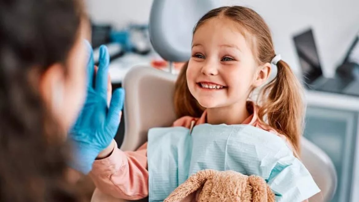 dentist child 2331223617 768x432 1