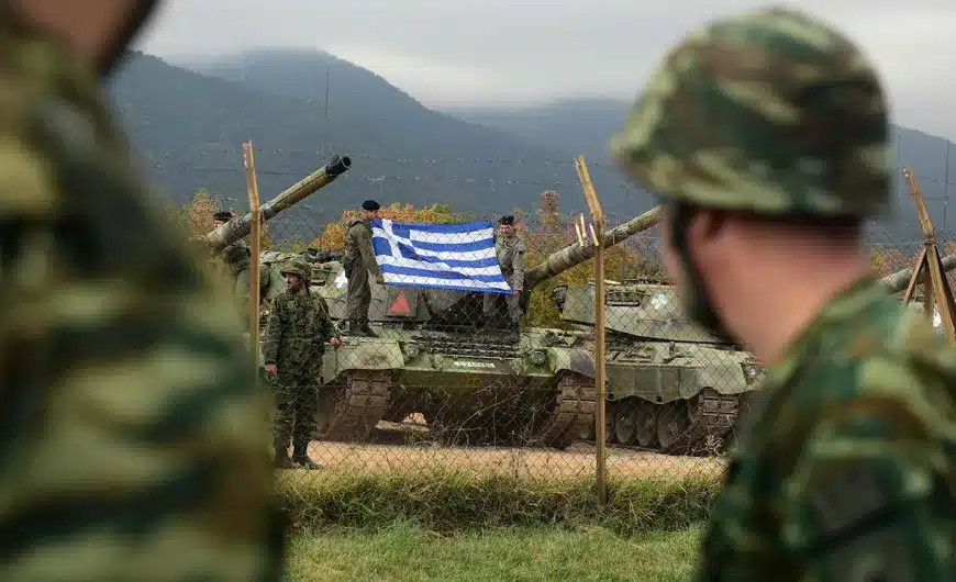 Πήρατε SMS για επιστράτευση; Χιλιάδες πολίτες αναστατώθηκαν σε όλη την Ελλάδα - Τι σημαίνει το μήνυμα 1 ellinikos stratos.jpg