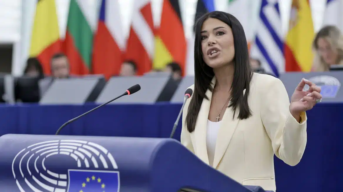 Σάλος στην Ευρώπη με αυτά που είπε η Λατινοπούλου για τη Ούρσουλα φον ντερ Λάιεν – Τρίβουν τα μάτια τους 1 latinopoulou mk