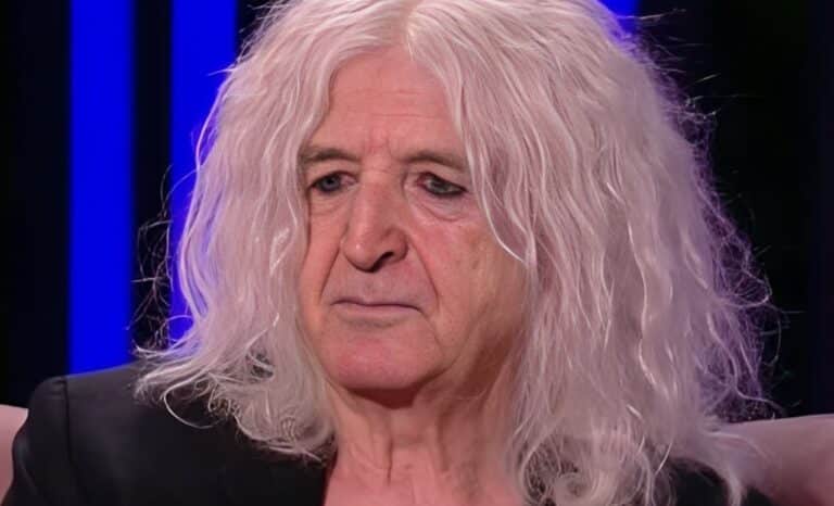 Νίκος Καρβέλας: «Είμαι οτιδήποτε άλλο εκτός από παρακμή, είμαι ακμή»