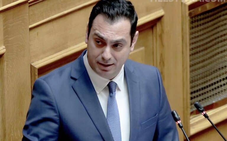 «Αν δεν έχεις 10 ευρώ, πάρε λεωφορείο» λέει «γαλάζιος» βουλευτής