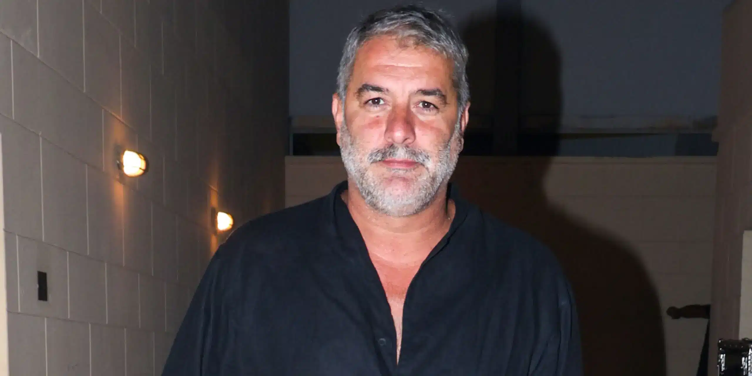 Σοκ για τον ηθοποιό Βασίλη Μπισμπίκη: Έπαθε έμφραγμα… όρθιος και πήγε στο νοσοκομείο νομίζοντας ότι έχει πάθει… 1 vasilis mpismpikis ndp 1 2560x1280 1