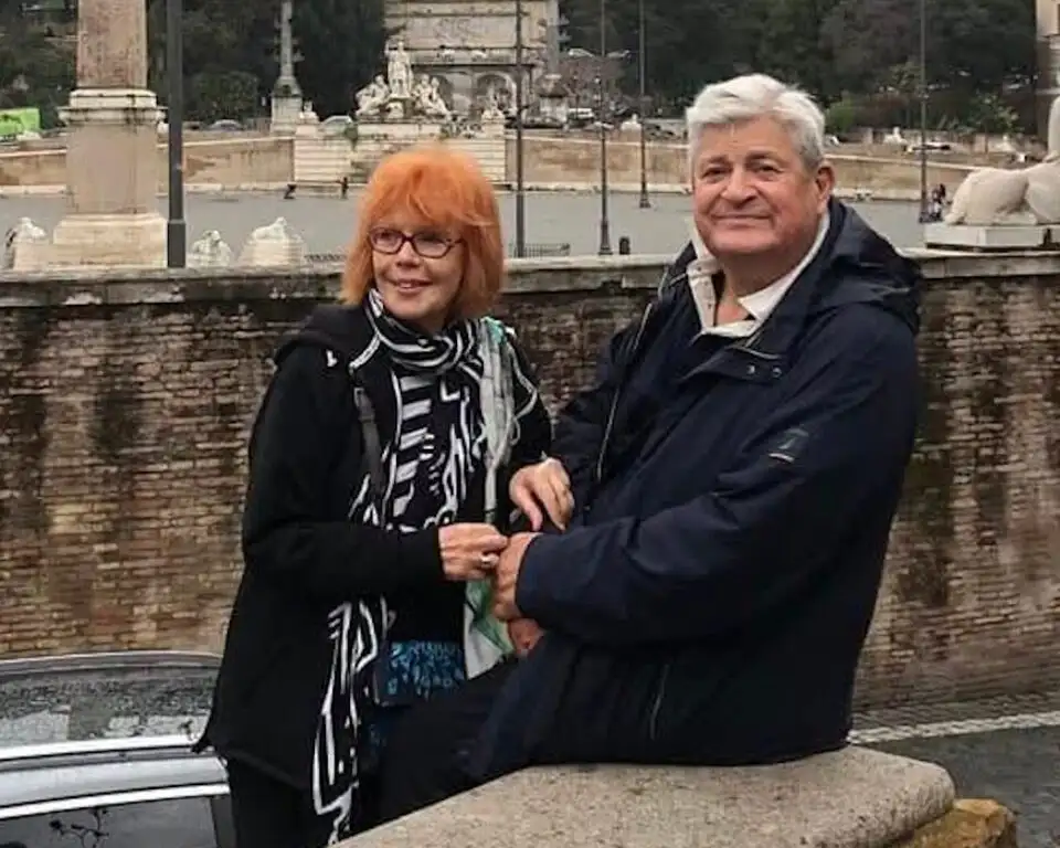 Θρήνος για την Αθηνά και τον Έντμοντ που καταπλακώθηκαν στην Πλάκα - H όμορφη ιστορία τους που έγινε τραγωδία 1 zevgari plaka 960x768 1