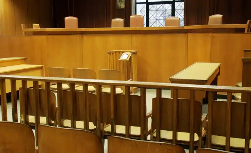 Θεσσαλονίκη: Καταδικάστηκε γυναίκα που χτύπησε με κοντάρι σκούπας τον γάτο του γείτονά της 2 28 92014dikastikhaithousa800 454.jpg