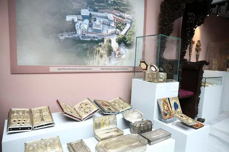 Αυτά είναι τα 48 ιερά κειμήλια που επιστρέφουν στην Ελλάδα από τη Βουλγαρία 7 32433545
