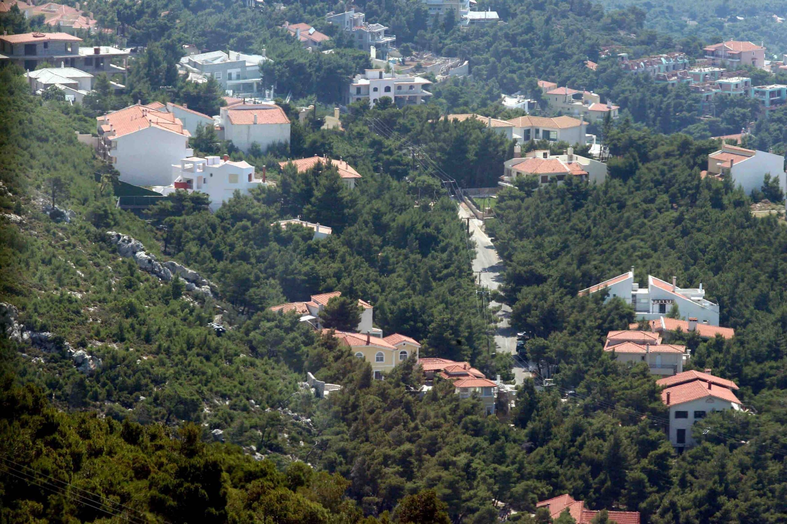 Ακίνητα: Τα νέα όρια στους οικισμούς – Πώς να «κλειδώσετε» το δικαίωμα δόμησης 3 aythereta 1 scaled